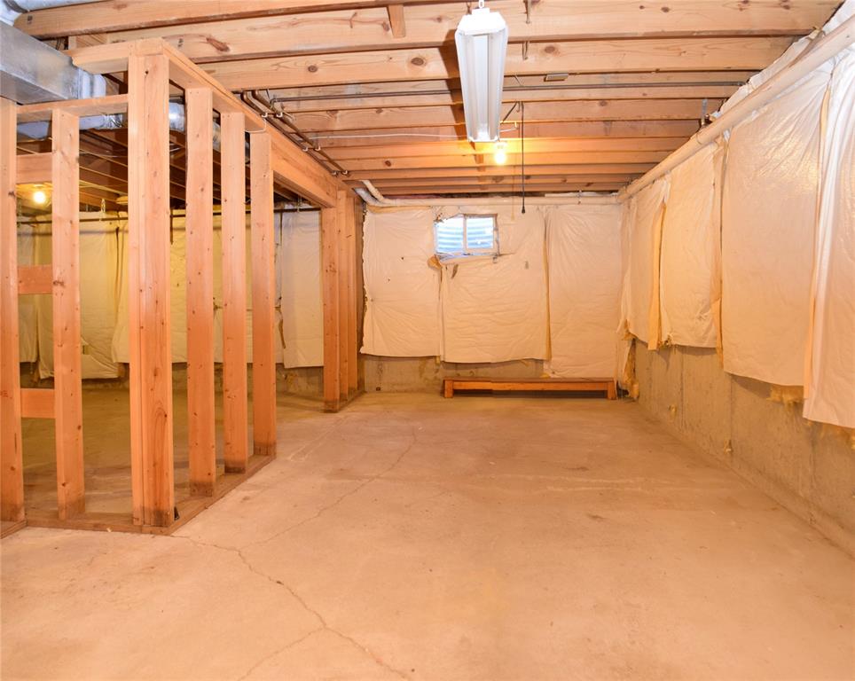 11066 Springtree Place Indianapolis, IN 46239 - Photo 32 of 37 Gallery Image 32