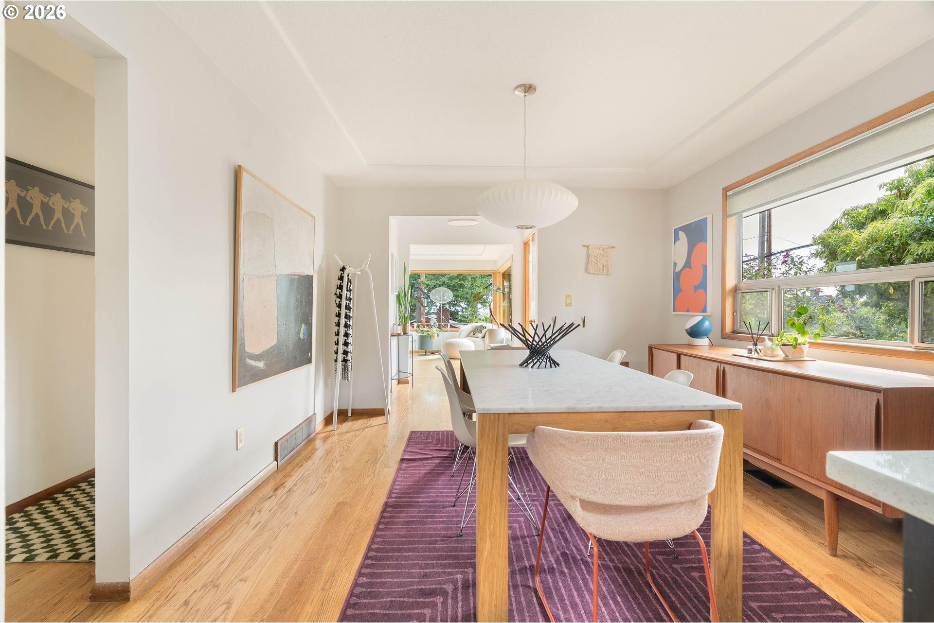 7033 Southeast Stark Street Portland, OR 97215 - Photo 12 of 48 Gallery Image 12