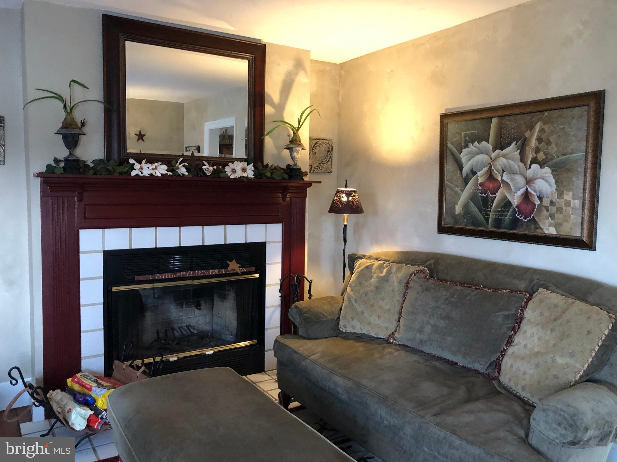 1348 Swamp Road Furlong, PA 18925 - Photo 7 of 36 Living Room