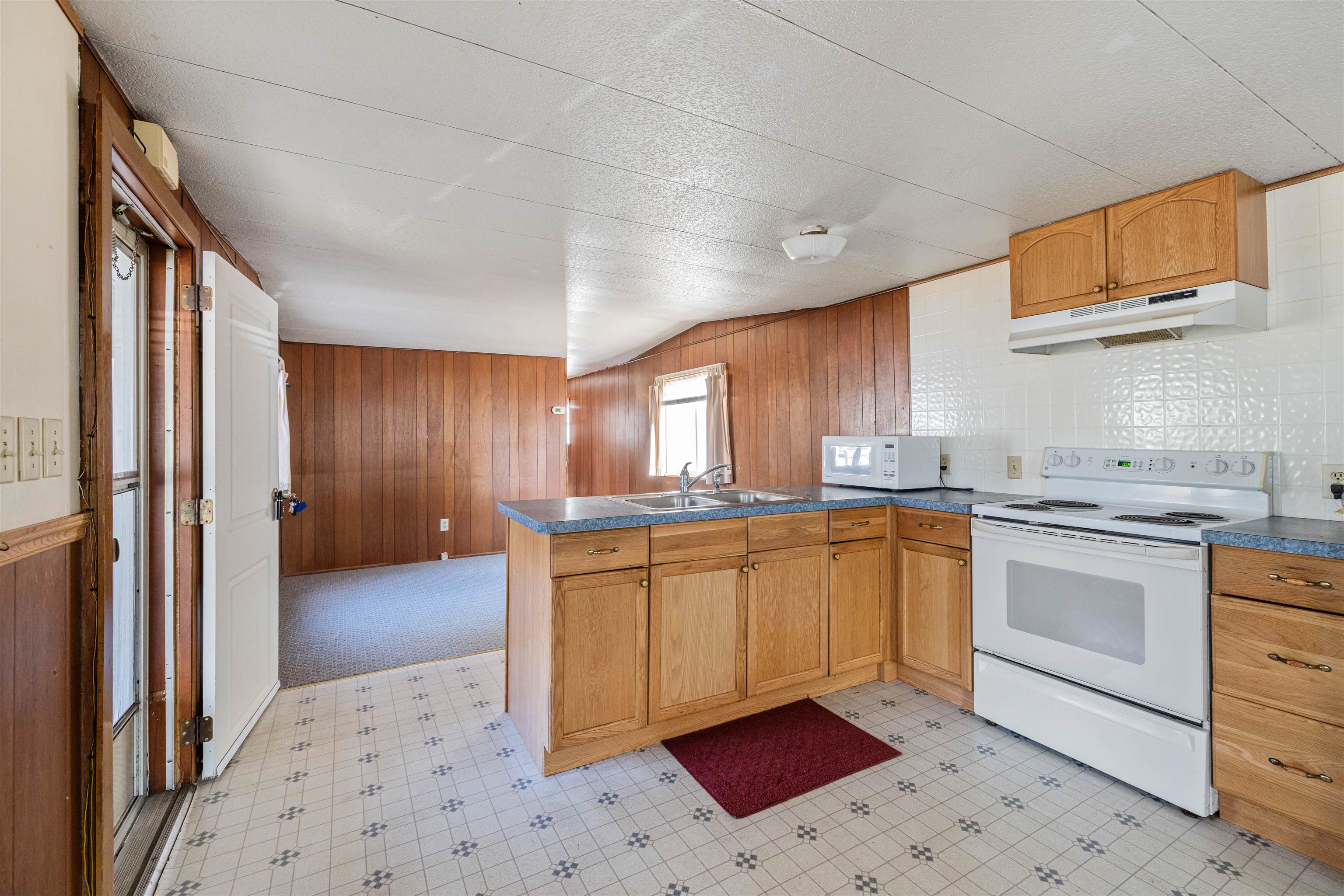 115 Roberts Road Barrington, NH 03825 - Photo 5 of 34 Gallery Image 5