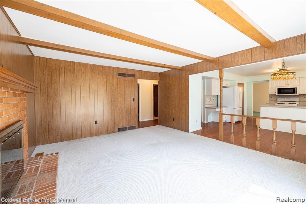 36029 Smithfield Road Farmington, MI 48335 - Photo 16 of 36 36029 Smithfield, Farmington (16 of 36).jpg