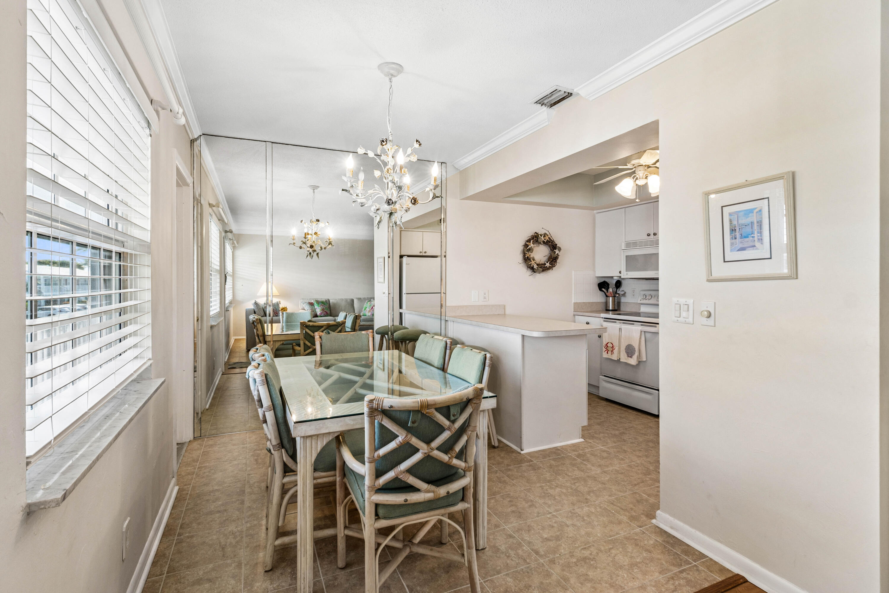 5505 North Ocean Boulevard, Unit 8204 Ocean Ridge, FL 33435 - Photo 8 of 19 009-5505NorthOceanBoulevard-8204-OceanRi