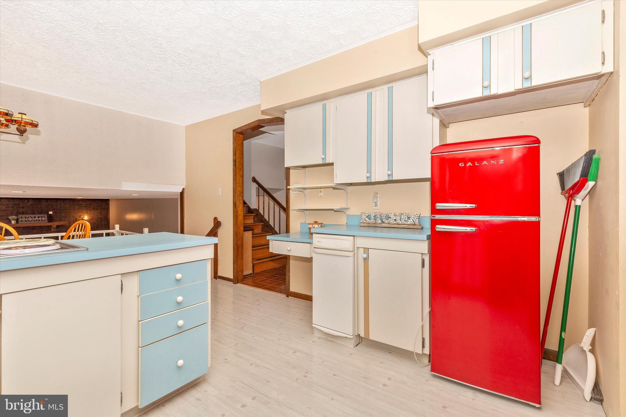 2613 Gillis Road Mount Airy, MD 21771 - Photo 16 of 49 Kitchen (Refrigerator does not convey)
