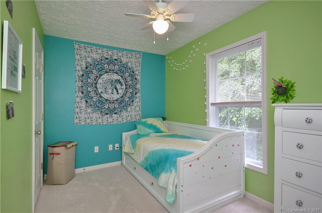 34 Rocking Porch Lane, Unit 11 Asheville, NC 28805 - Photo 14 of 19 Gallery Image 14