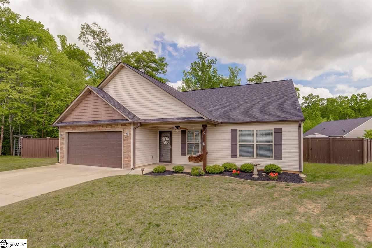 12 Rusty Court Simpsonville, SC 29680 - Photo 1 of 25 Gallery Image 1