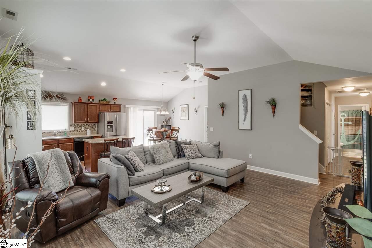 12 Rusty Court Simpsonville, SC 29680 - Photo 7 of 25 Gallery Image 7