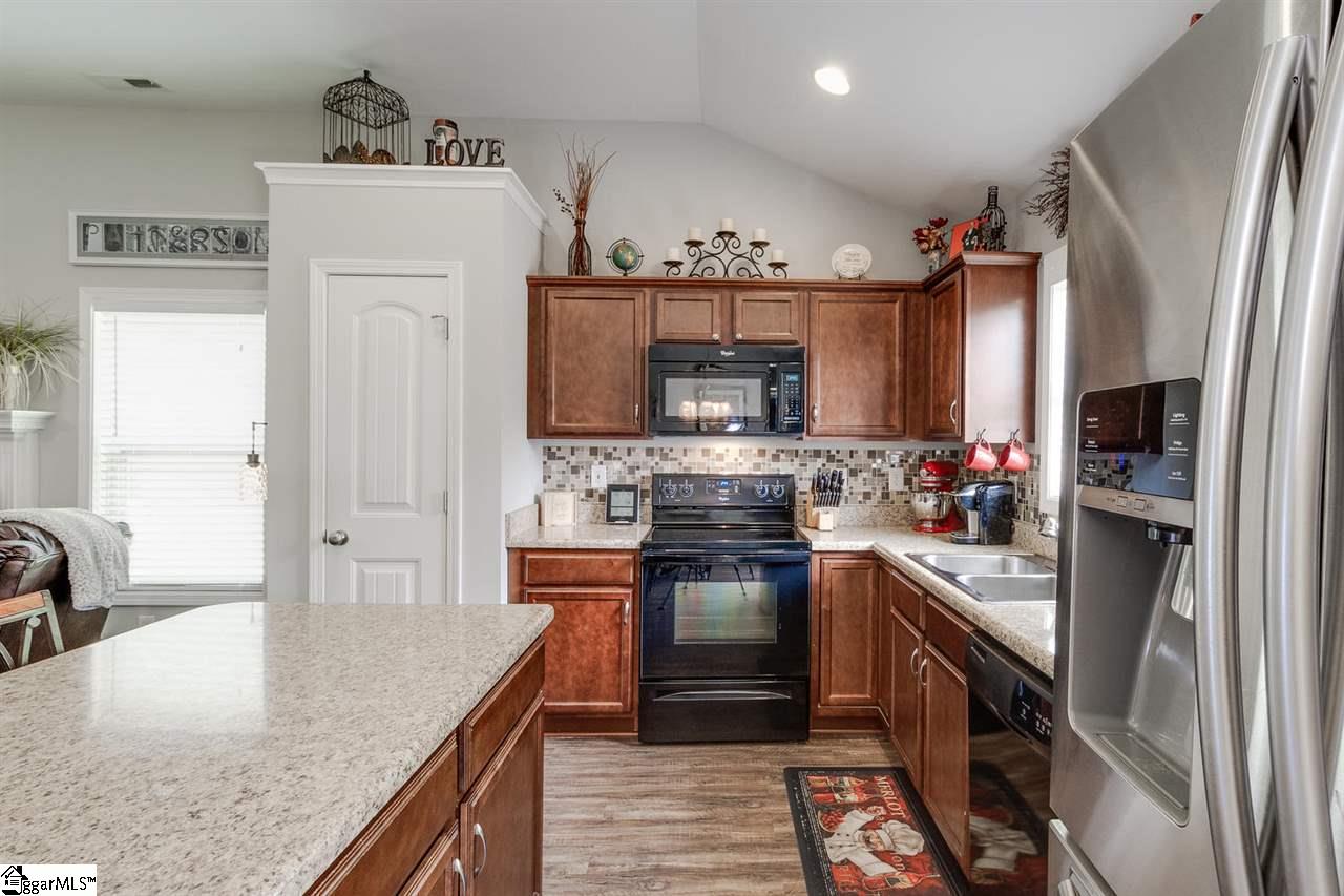 12 Rusty Court Simpsonville, SC 29680 - Photo 10 of 25 Gallery Image 10