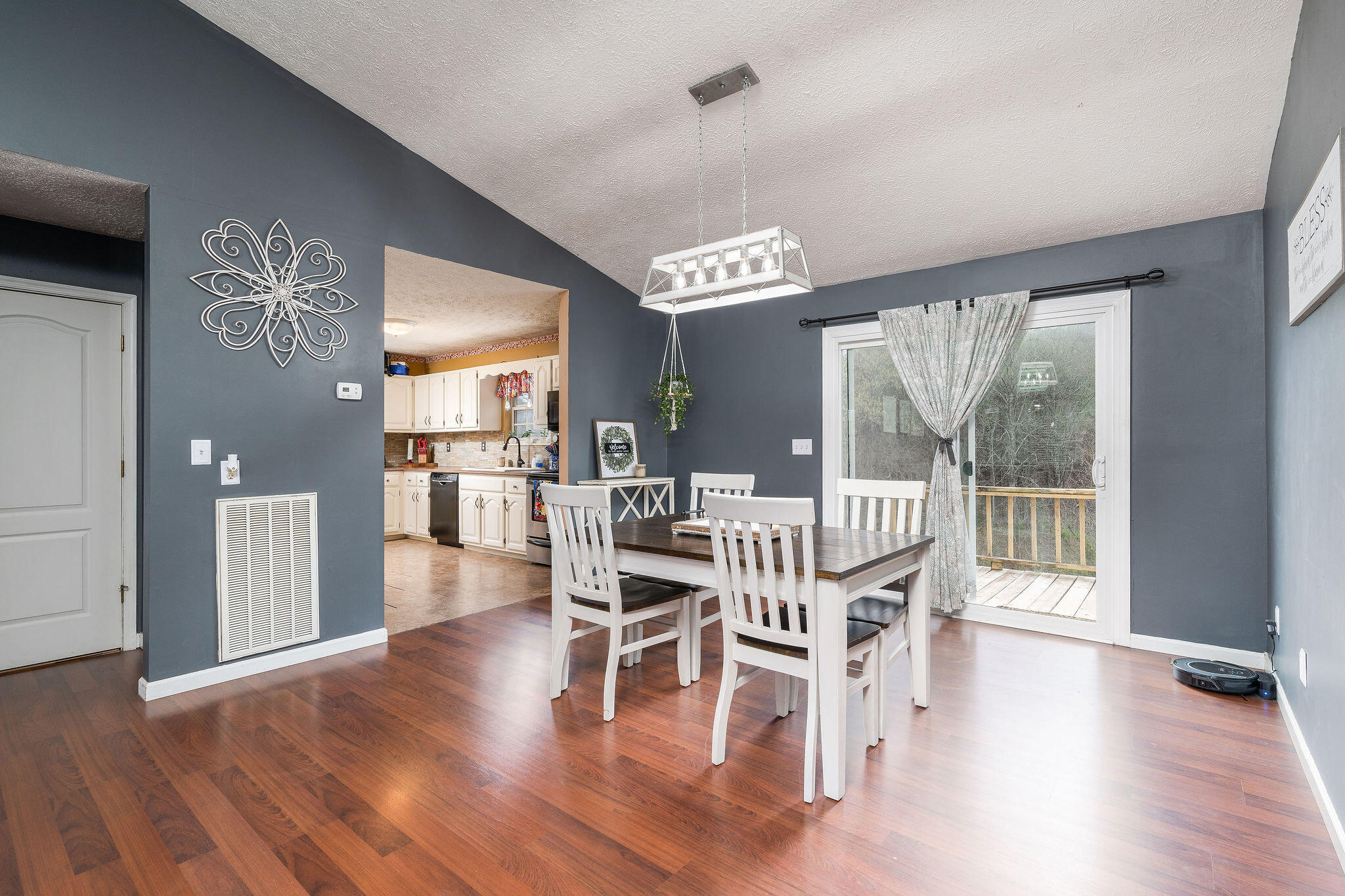 106 Johnson Road Mooresburg, TN 37811 - Photo 3 of 20 DSC01845-Edit