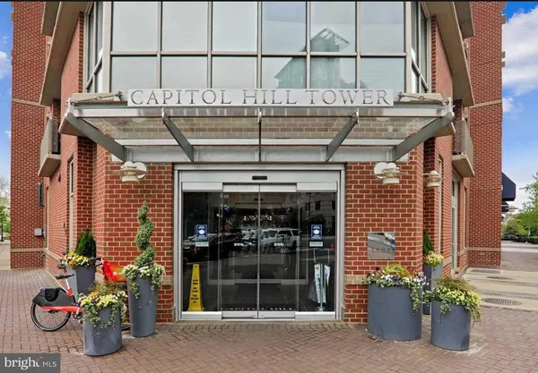 $2,200 | 1000 New Jersey Avenue Southeast, Unit 427, Washington, DC 20003