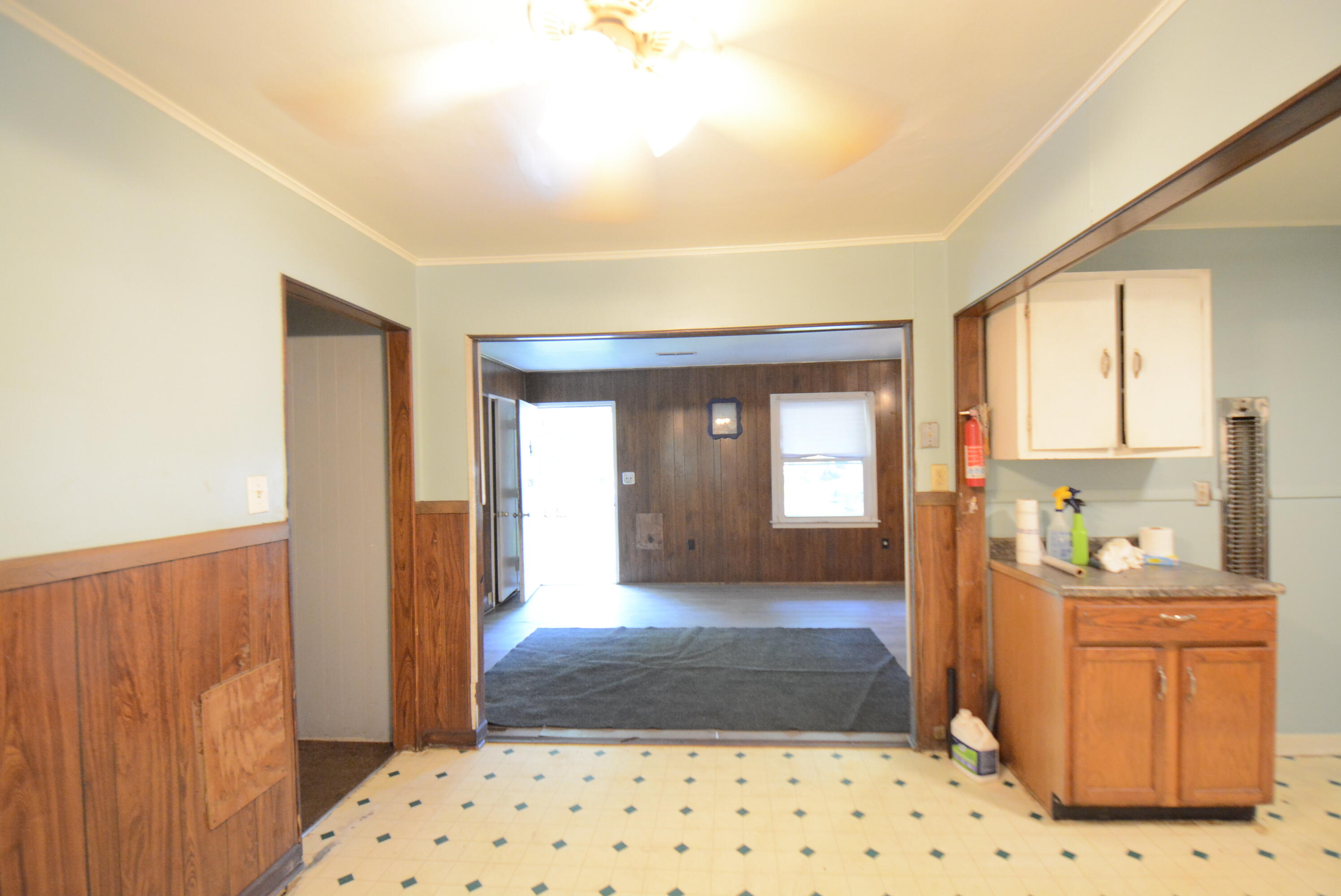 1203 Hawthorne Road Hanahan, SC 29410 - Photo 10 of 22 Hawthorne Rd (1)