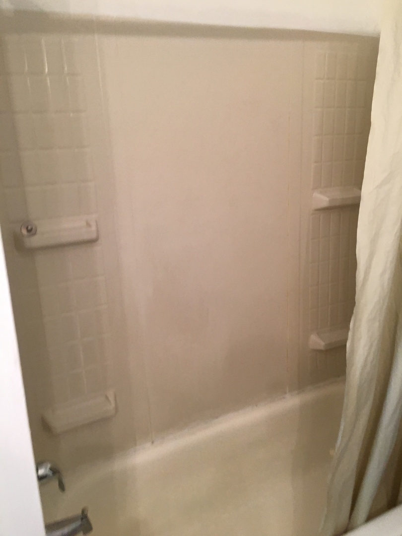 609 Academy Court Schaumburg, IL 60107 - Photo 12 of 19