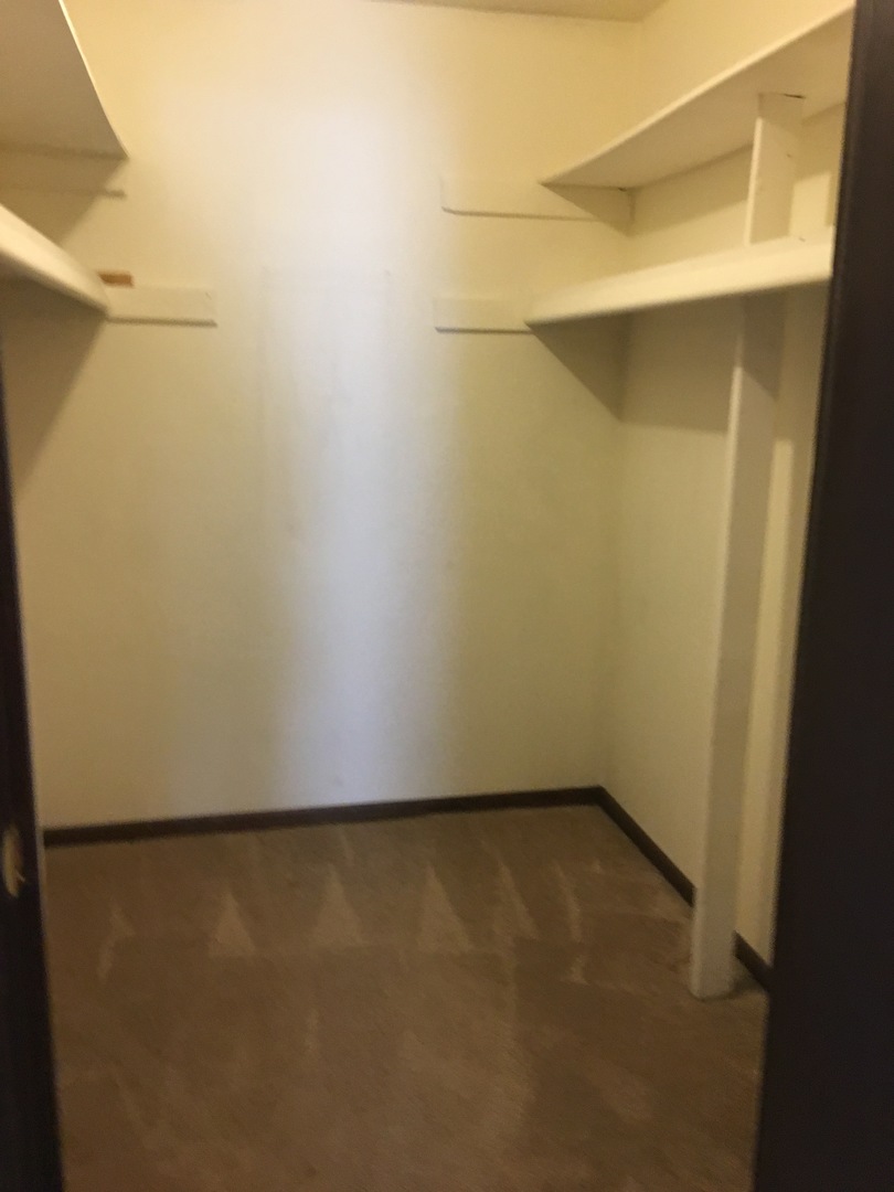 609 Academy Court Schaumburg, IL 60107 - Photo 15 of 19
