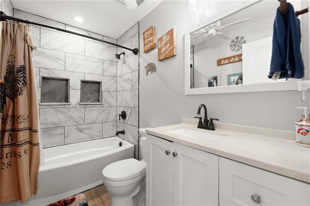 38 Hightower Road Talking Rock, GA 30175 - Photo 17 of 48 a bathroom with a sink a toilet and a bathtub