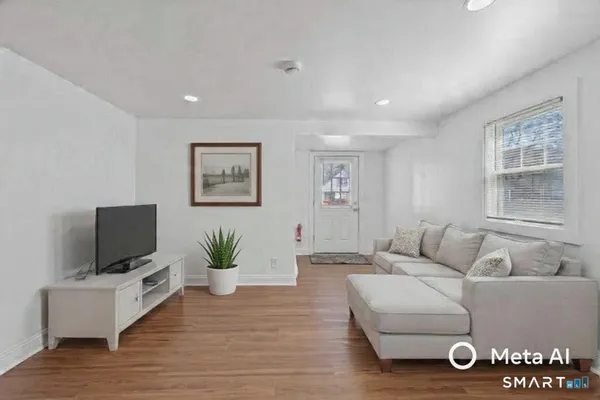 $1,900 | 14 Center Avenue, Unit 1N, Norwalk, CT 06851