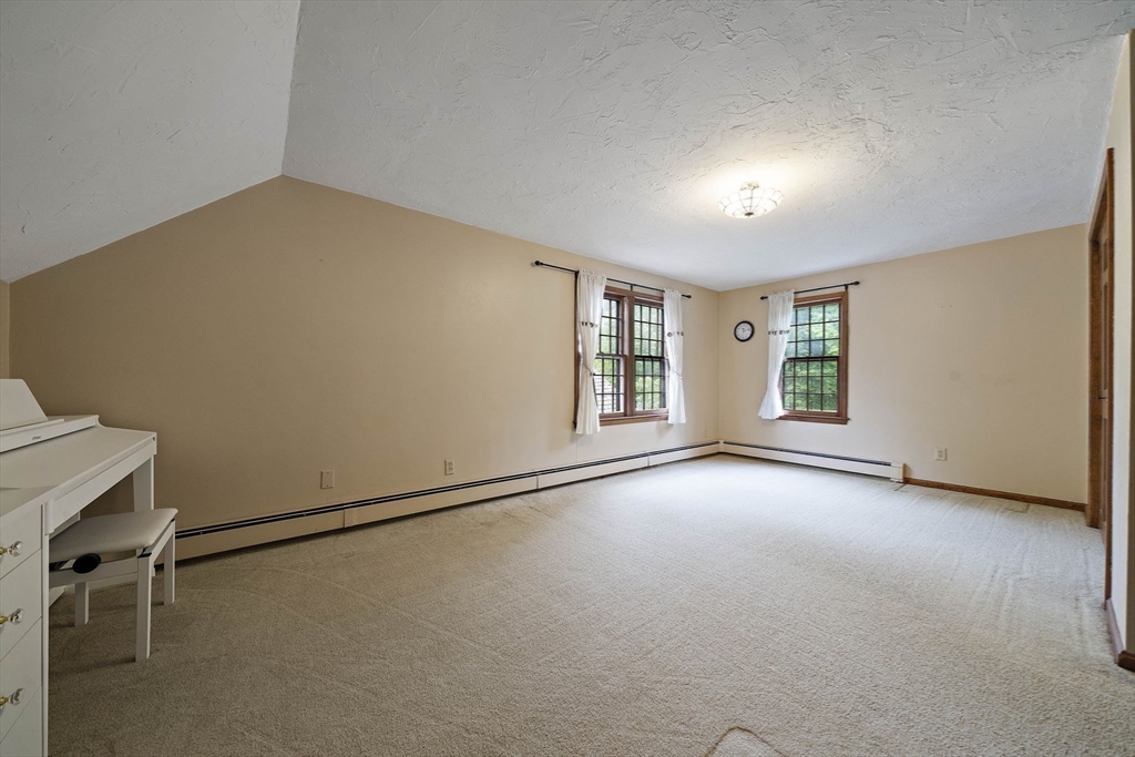 9 Rice Avenue Northborough, MA 01532 - Photo 16 of 35 Gallery Image 16