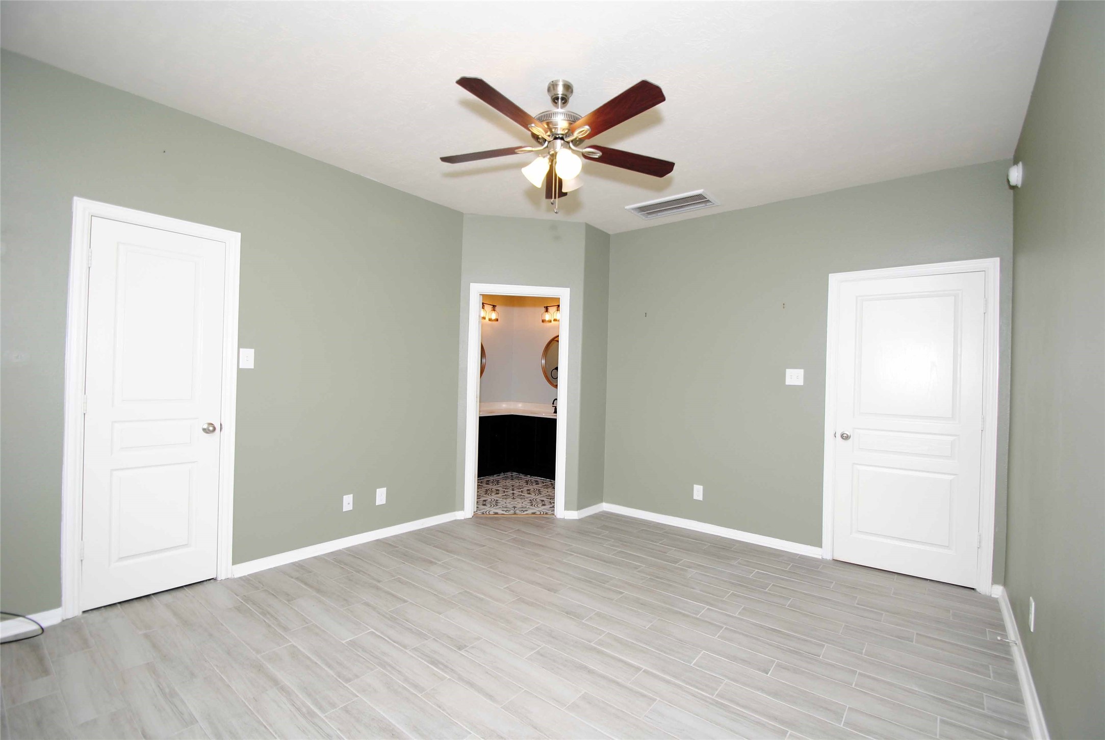7019 Hazelnut Lane Baytown, TX 77521 - Photo 16 of 29