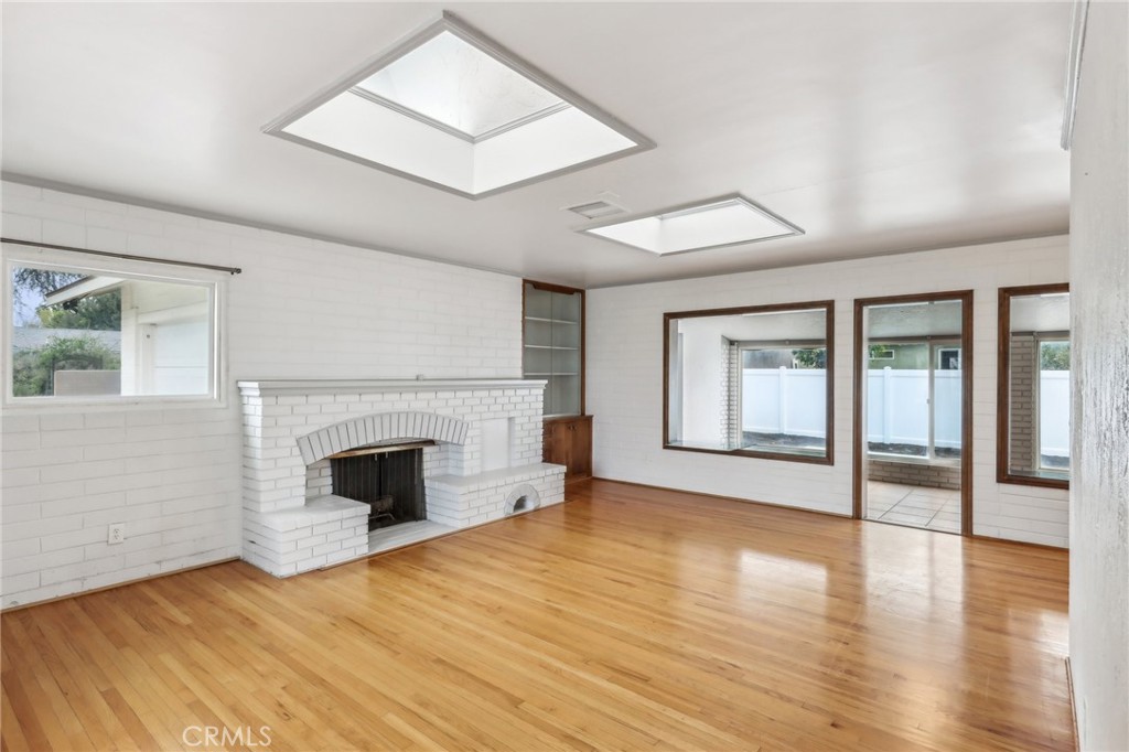 4662 Sierra Street Riverside, CA 92504 - Photo 5 of 33