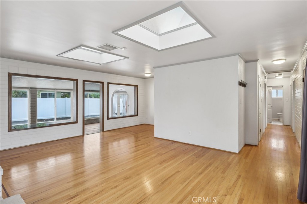 4662 Sierra Street Riverside, CA 92504 - Photo 6 of 33