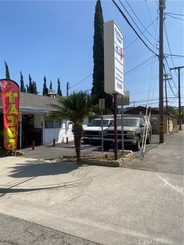 11016 Concert Street El Monte, CA 91731 - Photo 5 of 22 a view of a building with sitting area