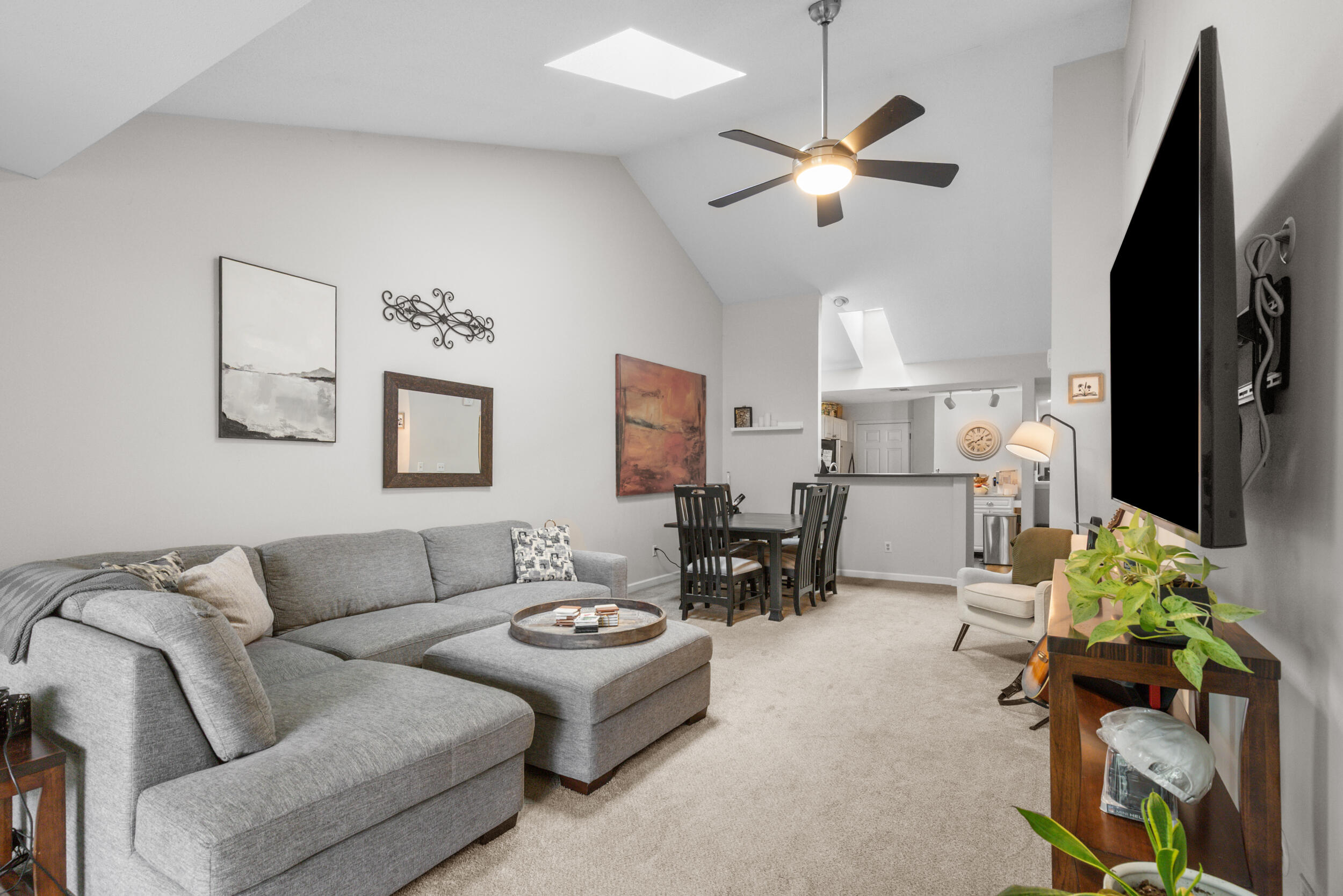 500 West Bender Road, Unit 13 Glendale, WI 53217 - Photo 5 of 21 photo sep 15 2026, 12 56 33 am