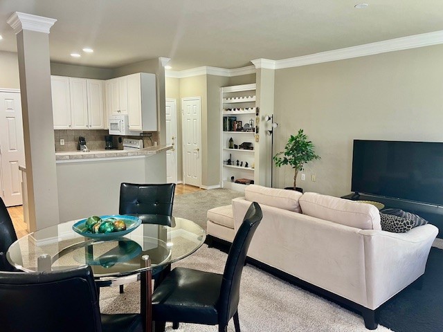 2400 McCue Road, Unit 356 Houston, TX 77056 - Photo 4 of 16 LR-DINING TO ENTRY