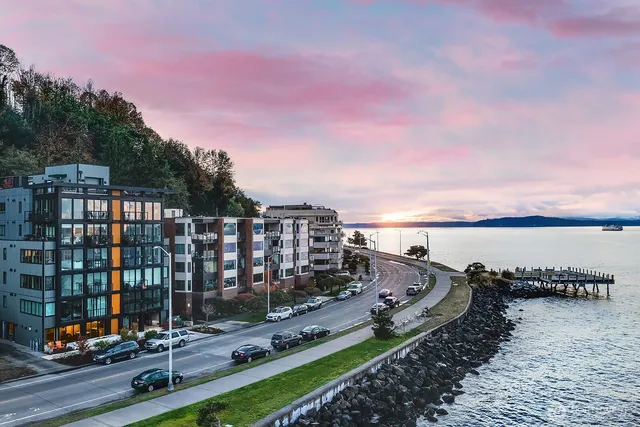 $3,200 | 1118 Alki Avenue Southwest, Unit 101, Seattle, WA 98116
