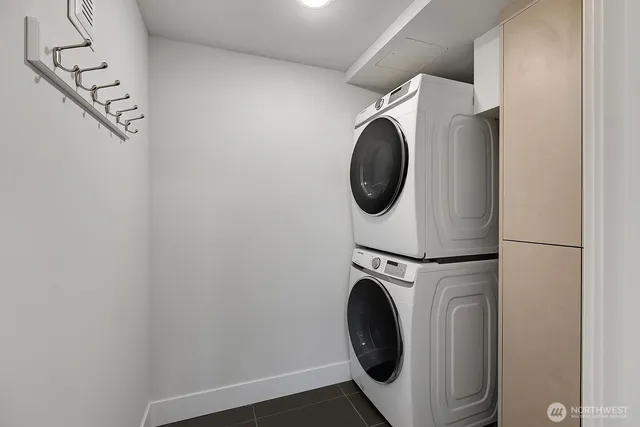 $3,200 | 1118 Alki Avenue Southwest, Unit 101, Seattle, WA 98116