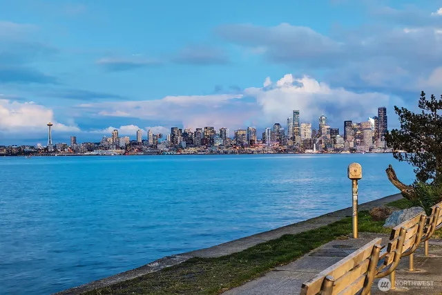 $3,200 | 1118 Alki Avenue Southwest, Unit 101, Seattle, WA 98116