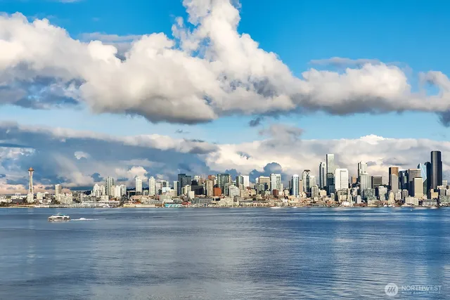 $3,200 | 1118 Alki Avenue Southwest, Unit 101, Seattle, WA 98116