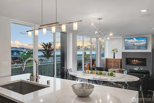 $3,200 | 1118 Alki Avenue Southwest, Unit 101, Seattle, WA 98116