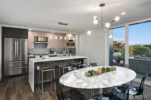 $3,200 | 1118 Alki Avenue Southwest, Unit 101, Seattle, WA 98116