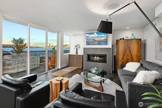 $3,200 | 1118 Alki Avenue Southwest, Unit 101, Seattle, WA 98116