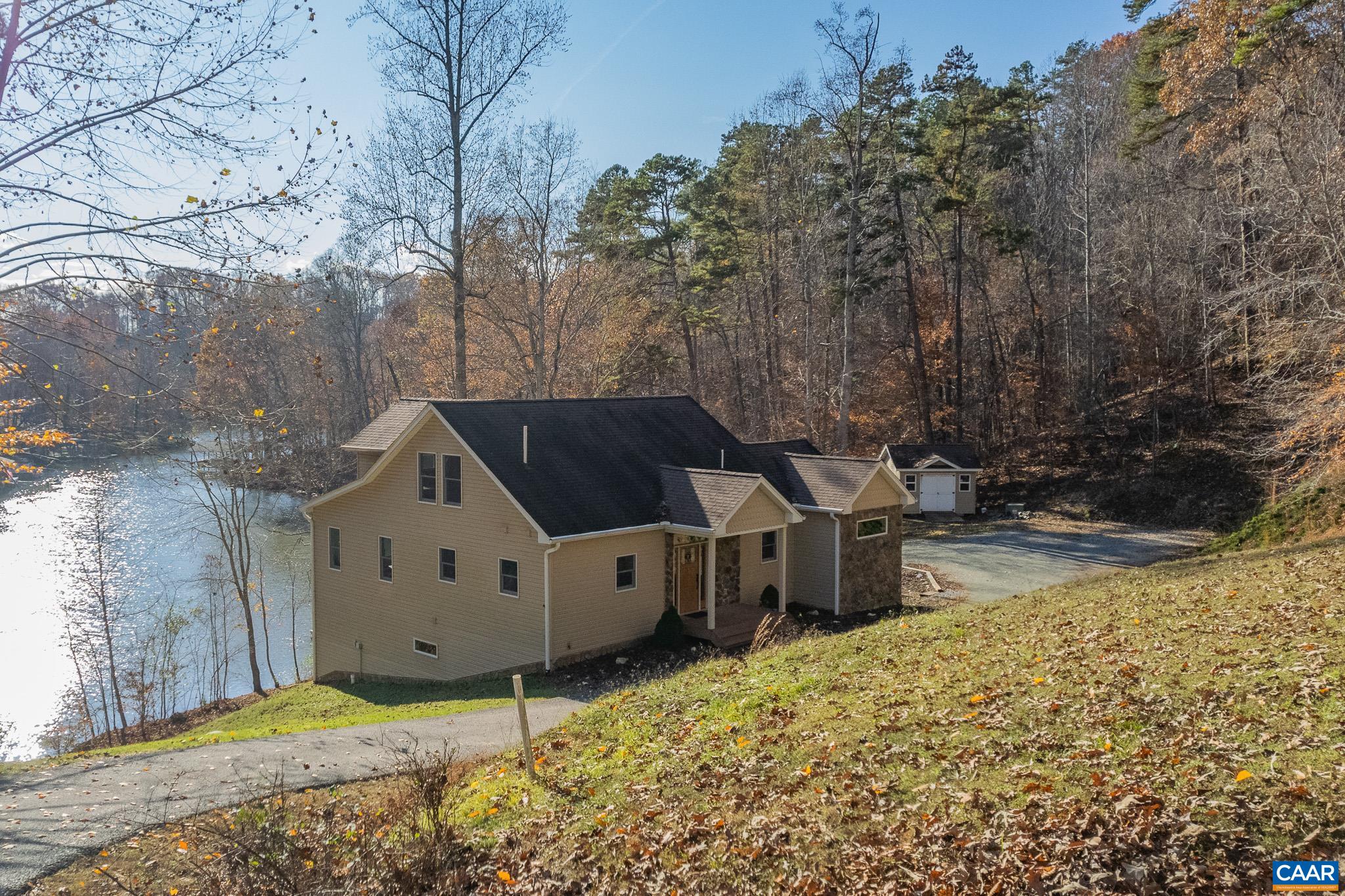 909 Gap Bridge Road Moneta, VA 24121 - Photo 13 of 75