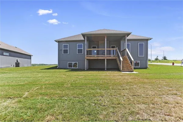 $448,520 | 11420 Auburndale Circle, Kansas City, MO 64157
