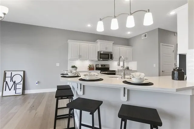 $448,520 | 11420 Auburndale Circle, Kansas City, MO 64157