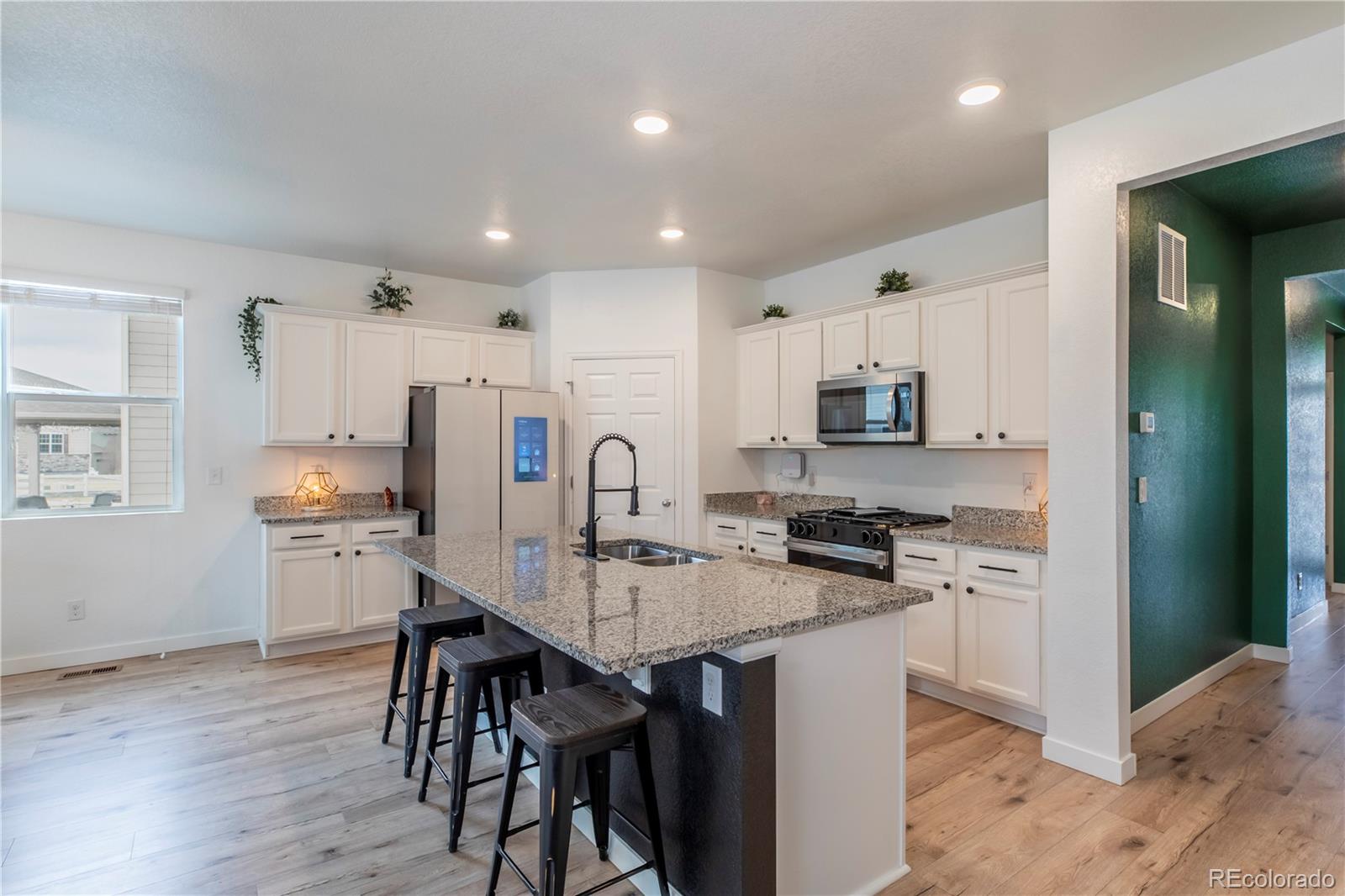 2099 Shadow Rider Circle Castle Rock, CO 80104 - Photo 4 of 35