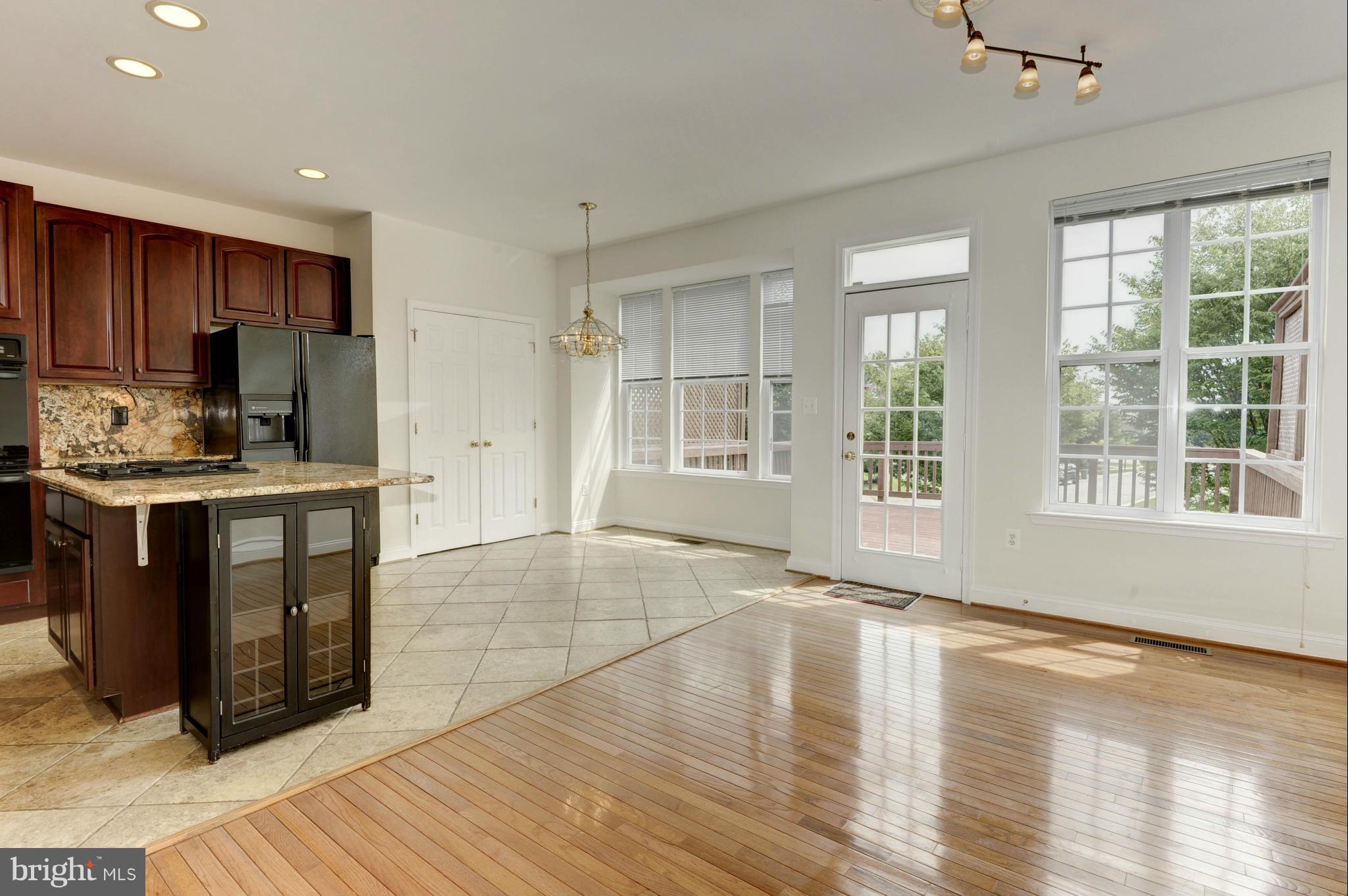 665 Springhouse Square Southeast Leesburg, VA 20175 - Photo 9 of 30 Kitchen