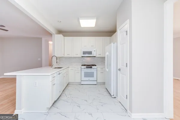 $3,000 | 3418 Rose Arbor Court, Atlanta, GA 30340