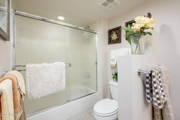 $285,000 | 12212 North Paradise Village Parkway West, Unit 146, Phoenix, AZ 85032