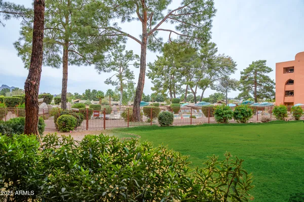 $285,000 | 12212 North Paradise Village Parkway West, Unit 146, Phoenix, AZ 85032