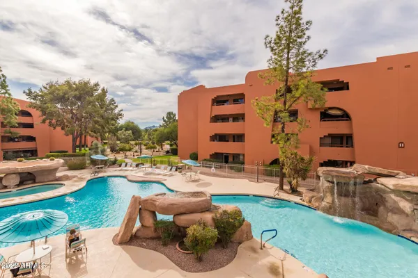 $285,000 | 12212 North Paradise Village Parkway West, Unit 146, Phoenix, AZ 85032