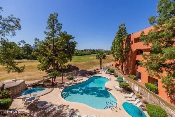 $285,000 | 12212 North Paradise Village Parkway West, Unit 146, Phoenix, AZ 85032