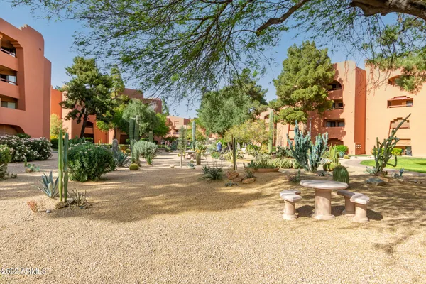 $285,000 | 12212 North Paradise Village Parkway West, Unit 146, Phoenix, AZ 85032
