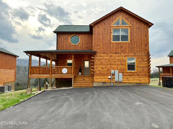 $950,000 | 3734 Heritage Hills Drive, Pigeon Forge, TN 37863