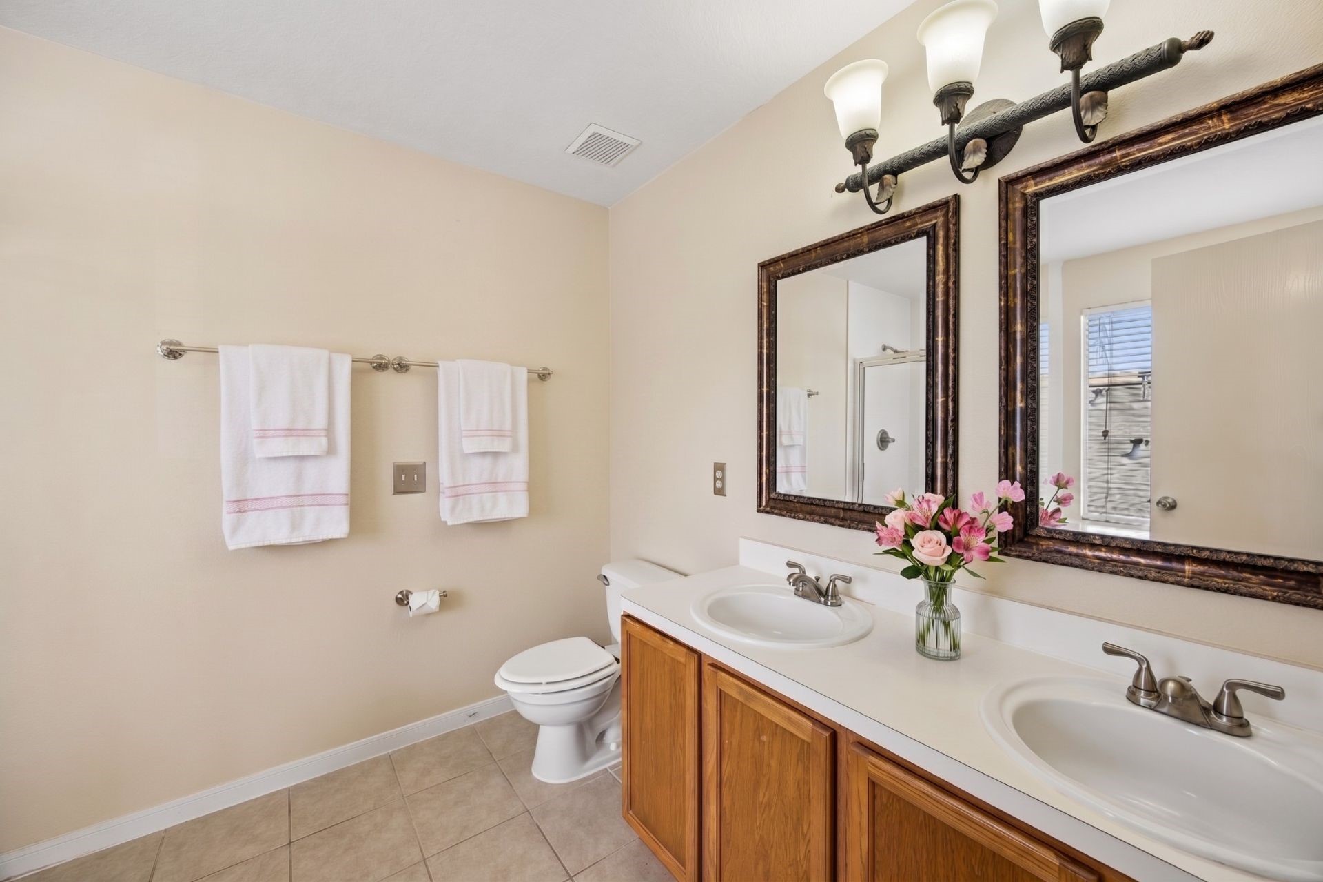 527 Cypresswood Knoll Spring, TX 77373 - Photo 7 of 15 a bathroom with a sink and a mirror