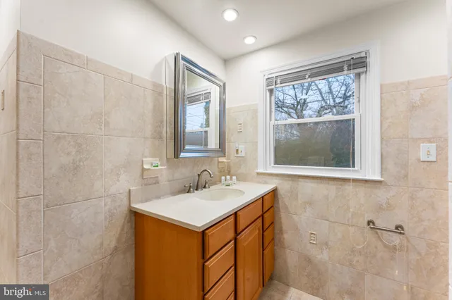 $498,000 | 2115 Coventry Drive, Wilmington, DE 19810