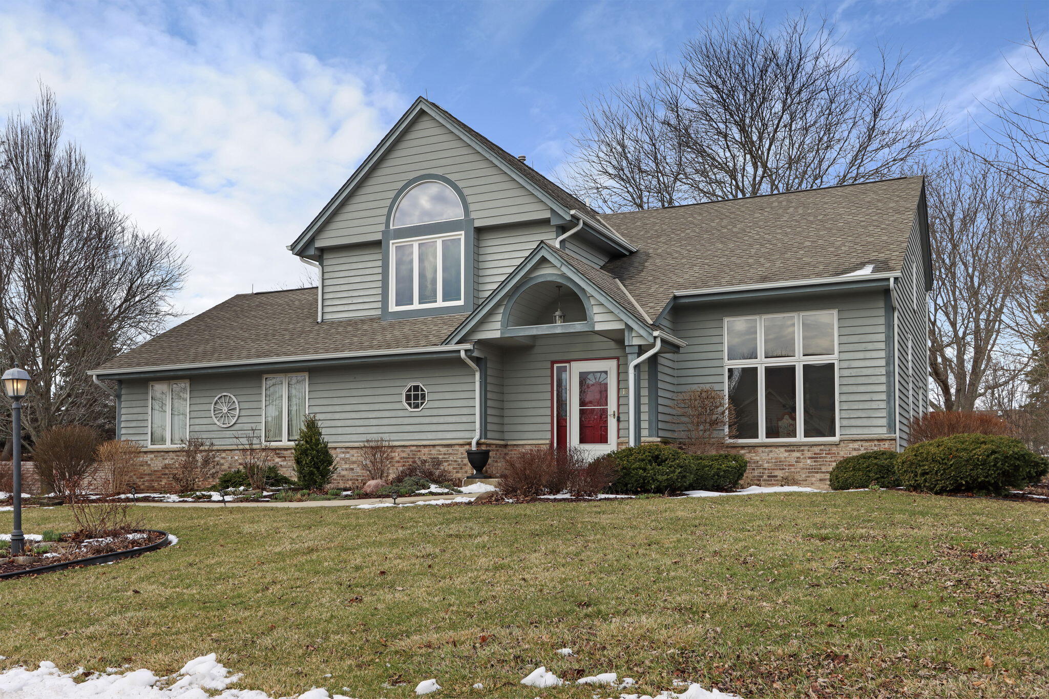 1-web-or-mls-1850 Ryan Rd, Racine, WI -