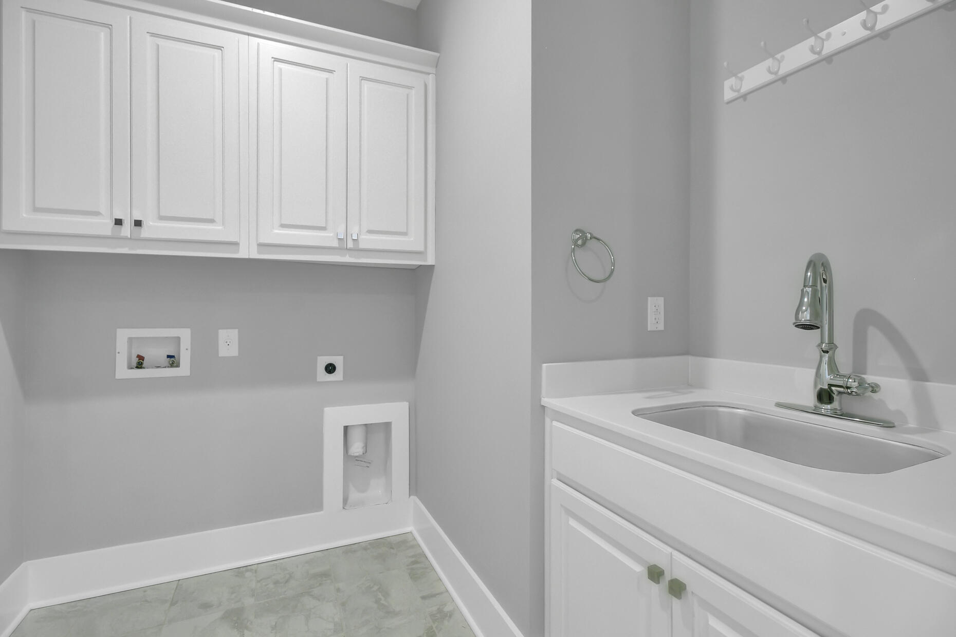 1505 Red Tide Road Mount Pleasant, SC 29466 - Photo 20 of 49 Laundry room
