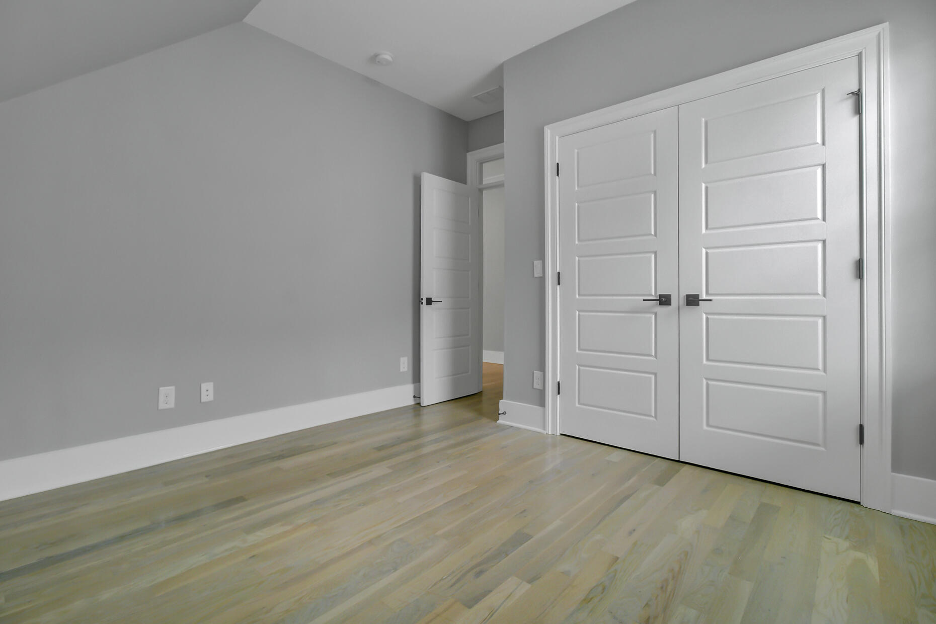 1505 Red Tide Road Mount Pleasant, SC 29466 - Photo 24 of 49 Bedroom 2