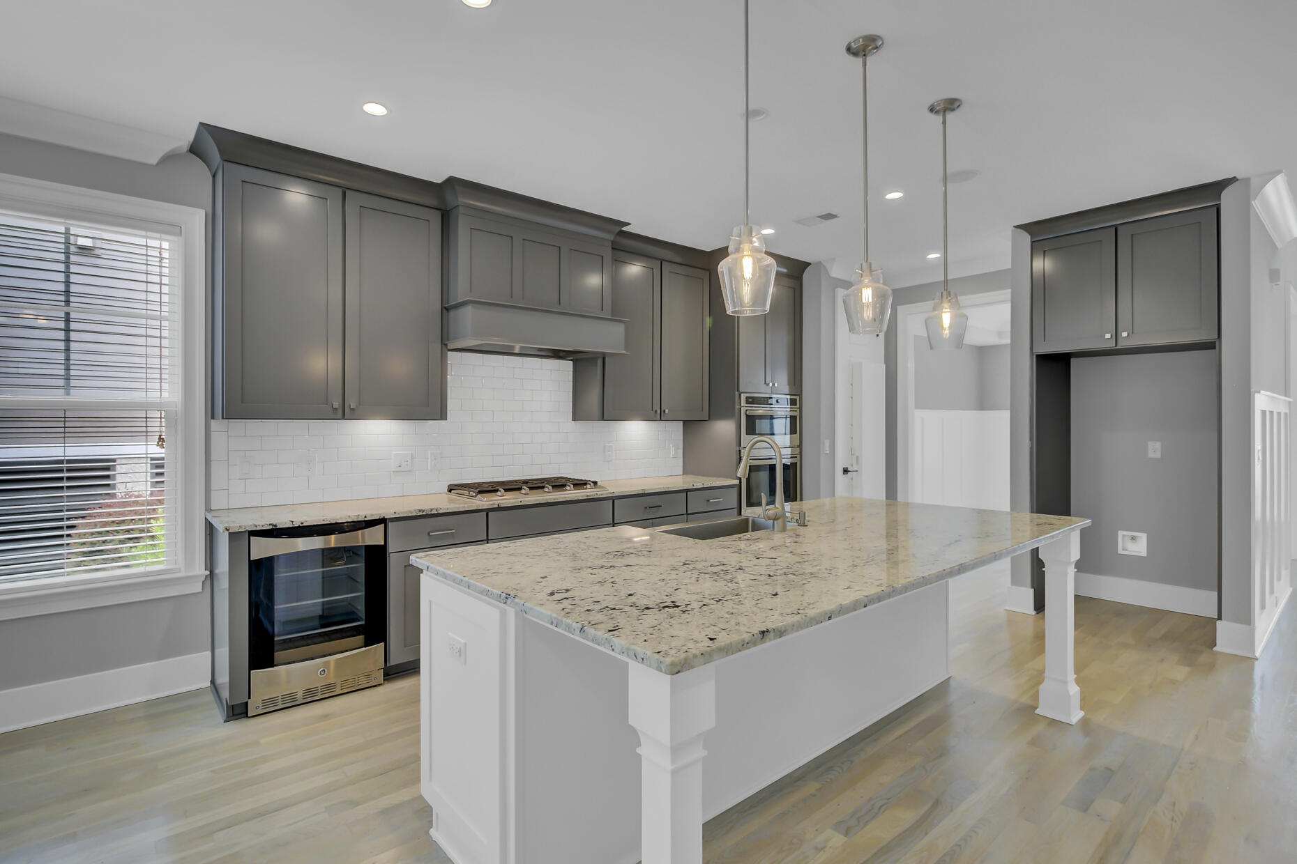 1505 Red Tide Road Mount Pleasant, SC 29466 - Photo 9 of 49 Kitchen
